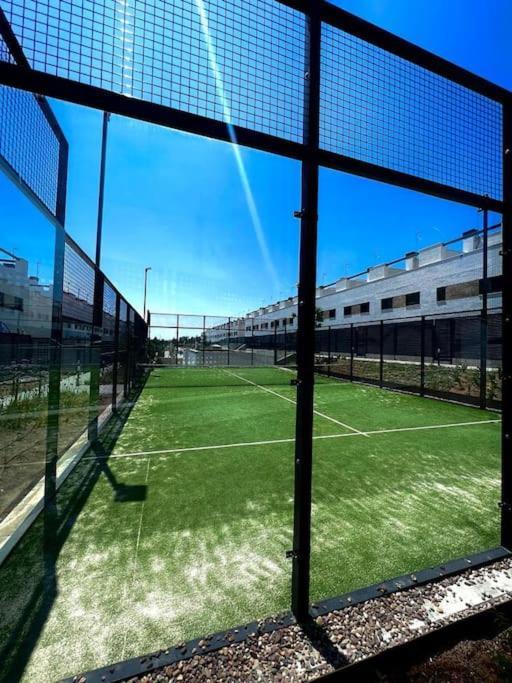 Acogedora Casa En Con Piscina Privada, Jacuzzy Y Garaje Villa *