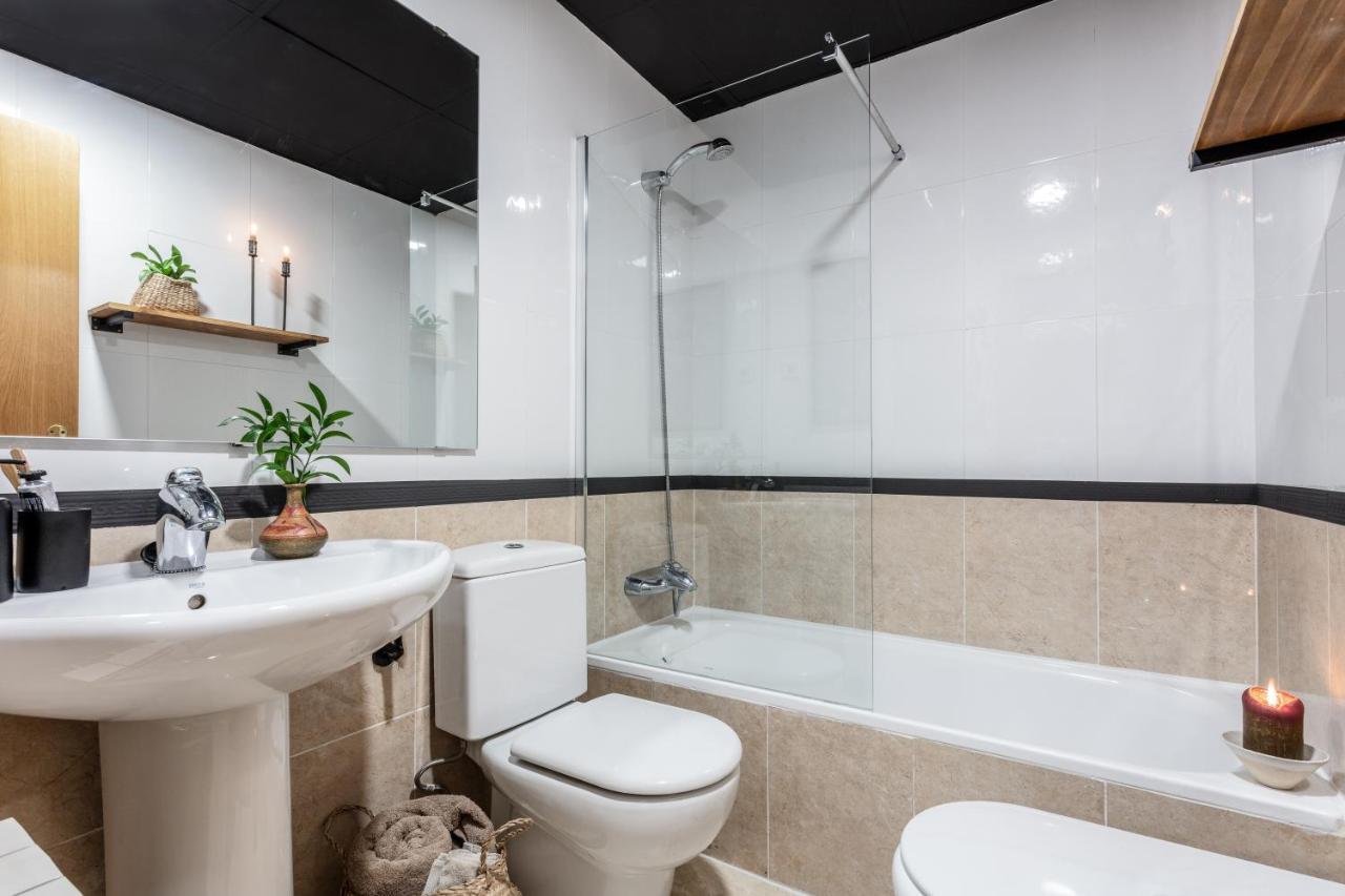 Apartment Tetela- 1 Bedroom With Shared Pool In Centro *