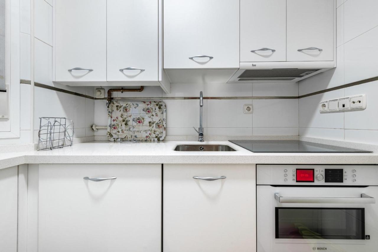 And Modern- 2 Bedrooms 1 Bathroom - Mintystay- Sol Apartment *