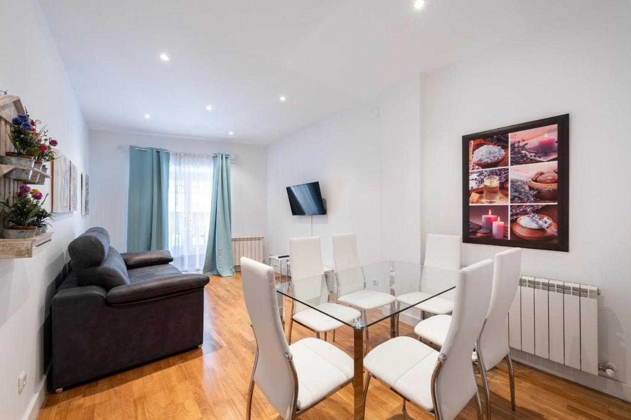And Modern- 2 Bedrooms 1 Bathroom - Mintystay- Sol Apartment *