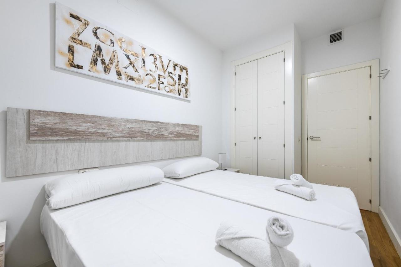 And Modern- 2 Bedrooms 1 Bathroom - Mintystay- Sol Apartment *