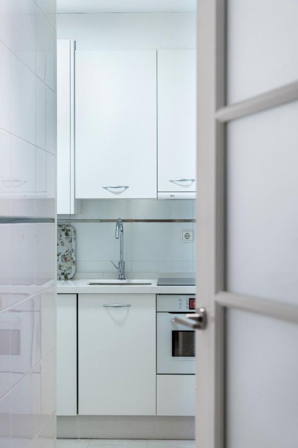 And Modern- 2 Bedrooms 1 Bathroom - Mintystay- Sol Apartment *