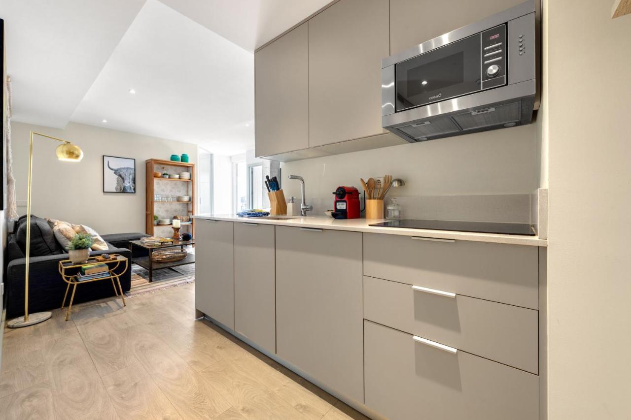 2 Bedrooms 2 Bathrooms Furnished - Chamberi - Refurbished Wterrace - Mintystay * Madrid