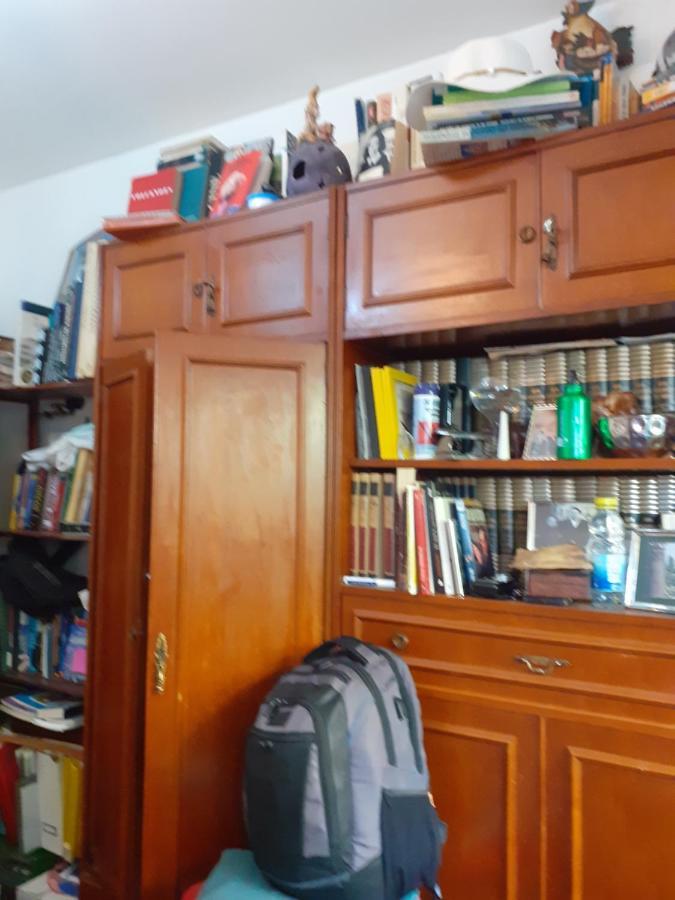 English & Private Shower Sleep Breakfast * Madrid