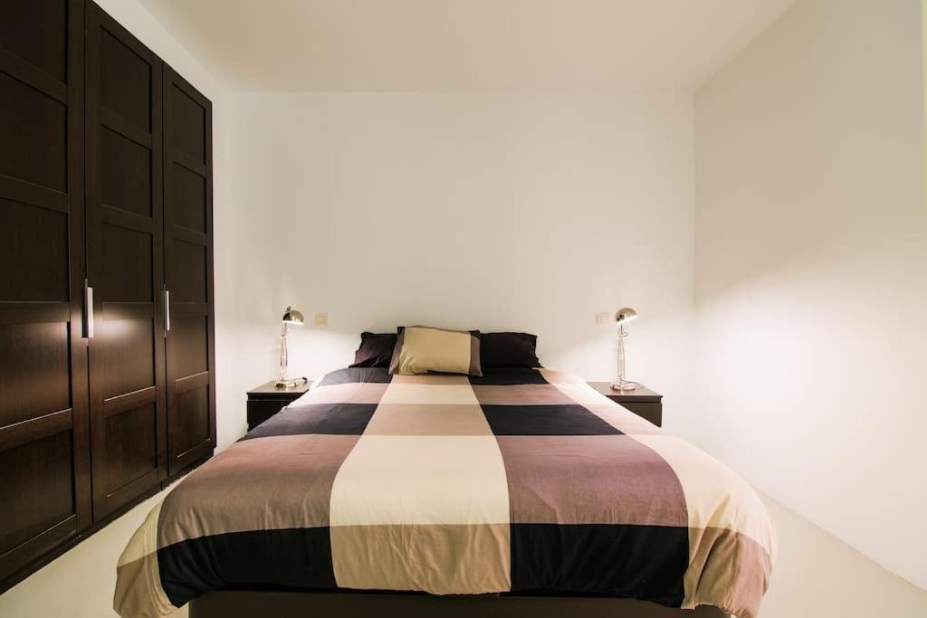 Elegant In Front Of The Reina Sofia-smcab2 Apartment