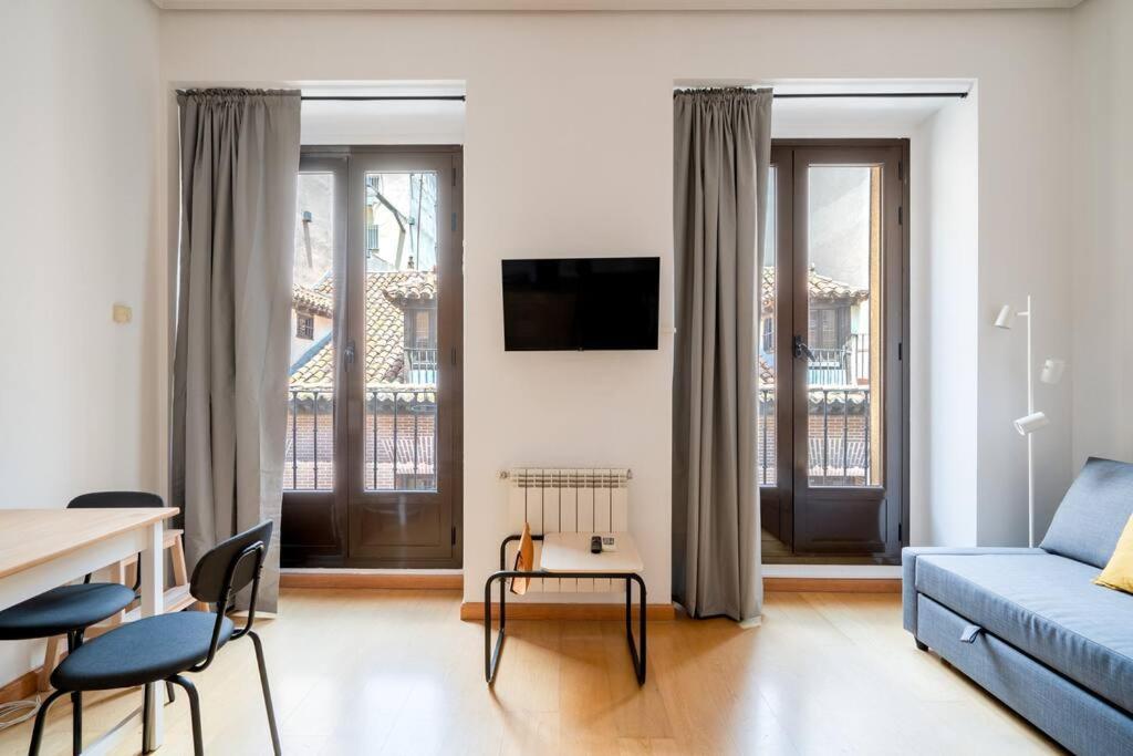 Flat In Barrio De Letras / Cervantes20 *
