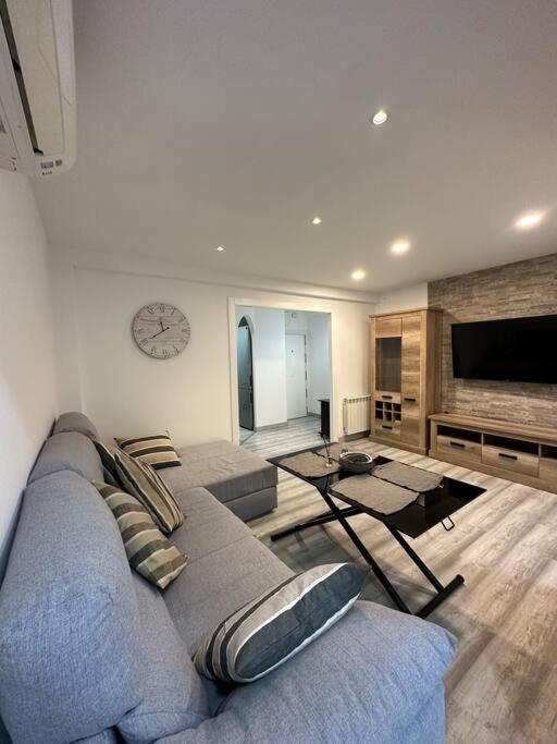 Cozy 1-bedroom Apartamento Madri