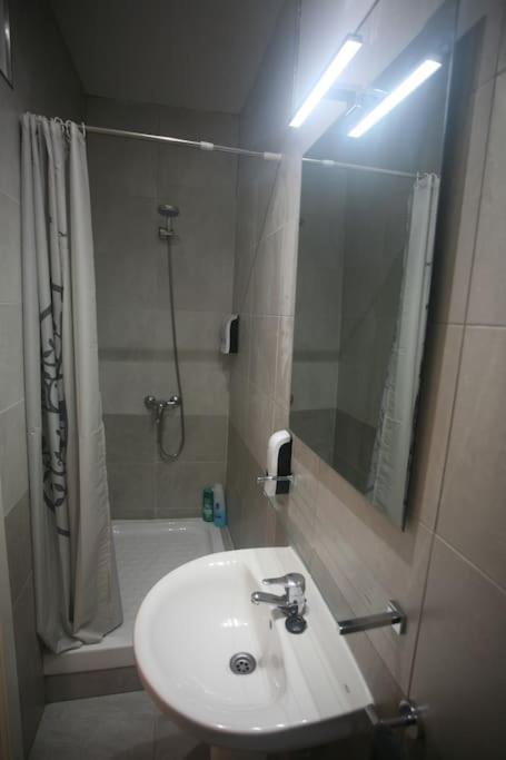 Divina Malasana Apartamento Madri
