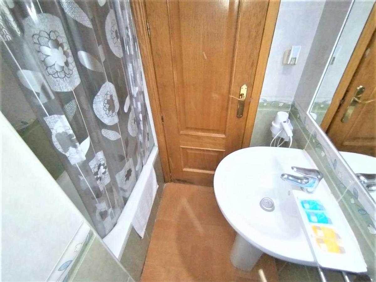 - Puerta Del Sol Apartment *