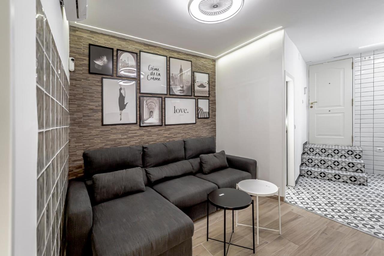 Jap Rita Luna Apartamento Madri