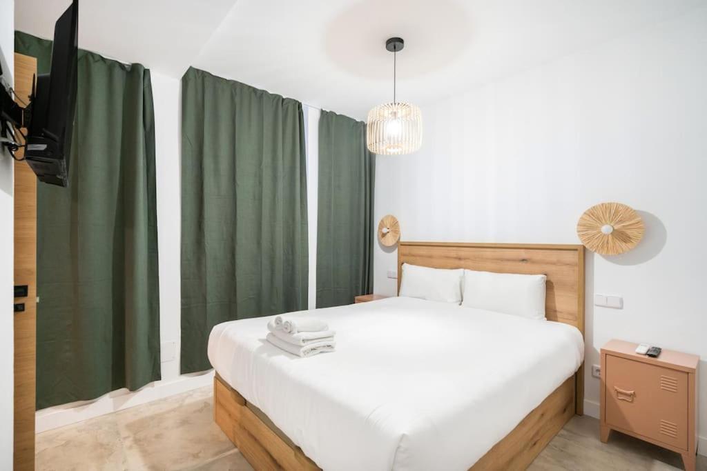 Flat In Lavapies At Street Level S23a Madri