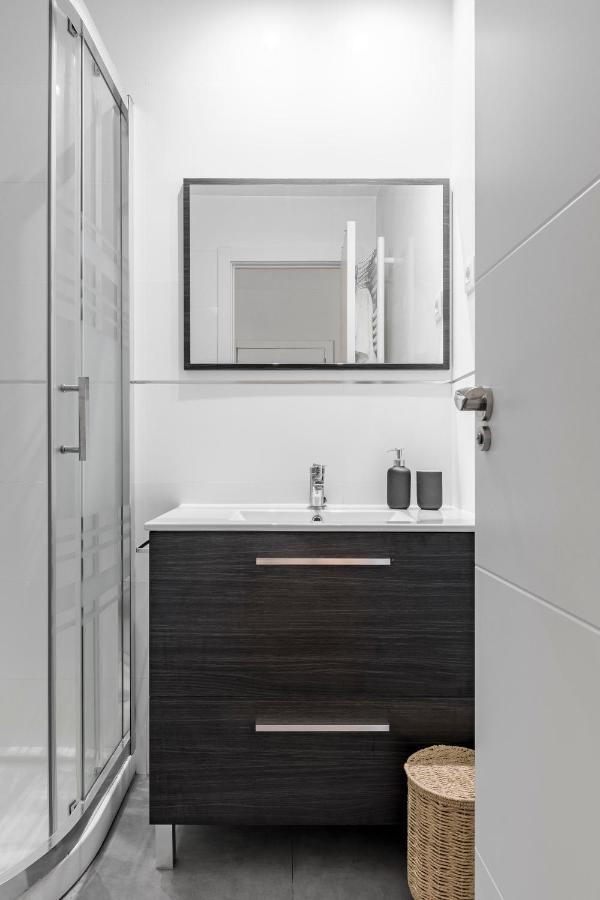 Lejlighed Cozy 2 Bedroom With Patio Madrid
