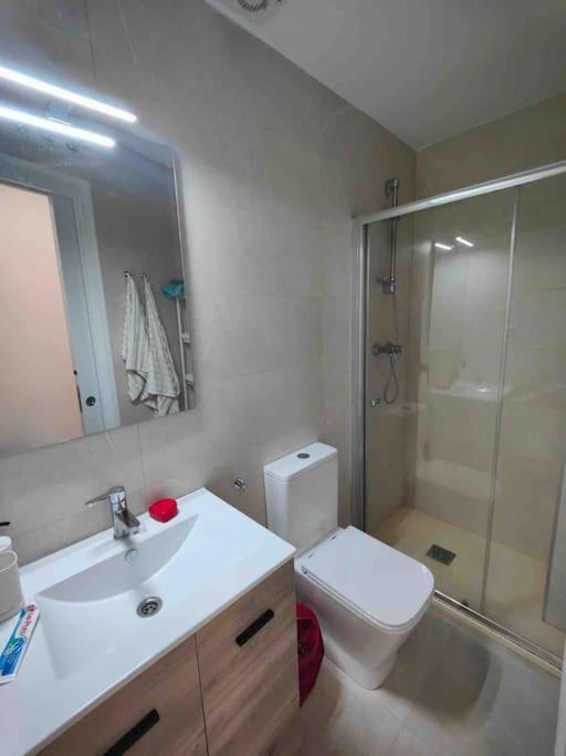 Apartment Recien Reformado En Barajas Pueblo Madrid