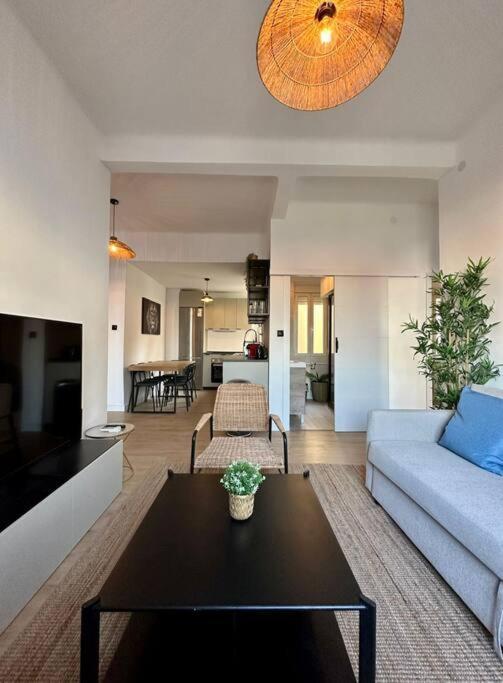 Apartamento Nuevo Apt De Diseno 7pax En Centro/la Latina Madrid