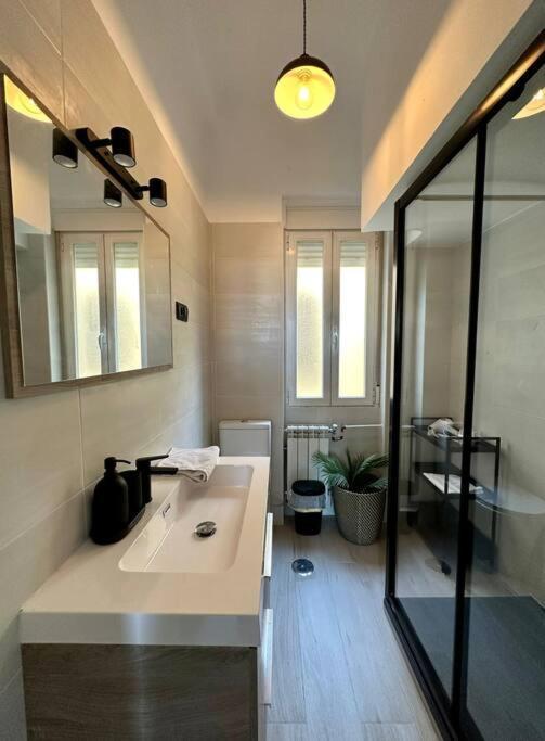 Apartamento Nuevo Apt De Diseno 7pax En Centro/la Latina *