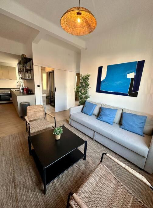 Apartamento Nuevo Apt De Diseno 7pax En Centro/la Latina