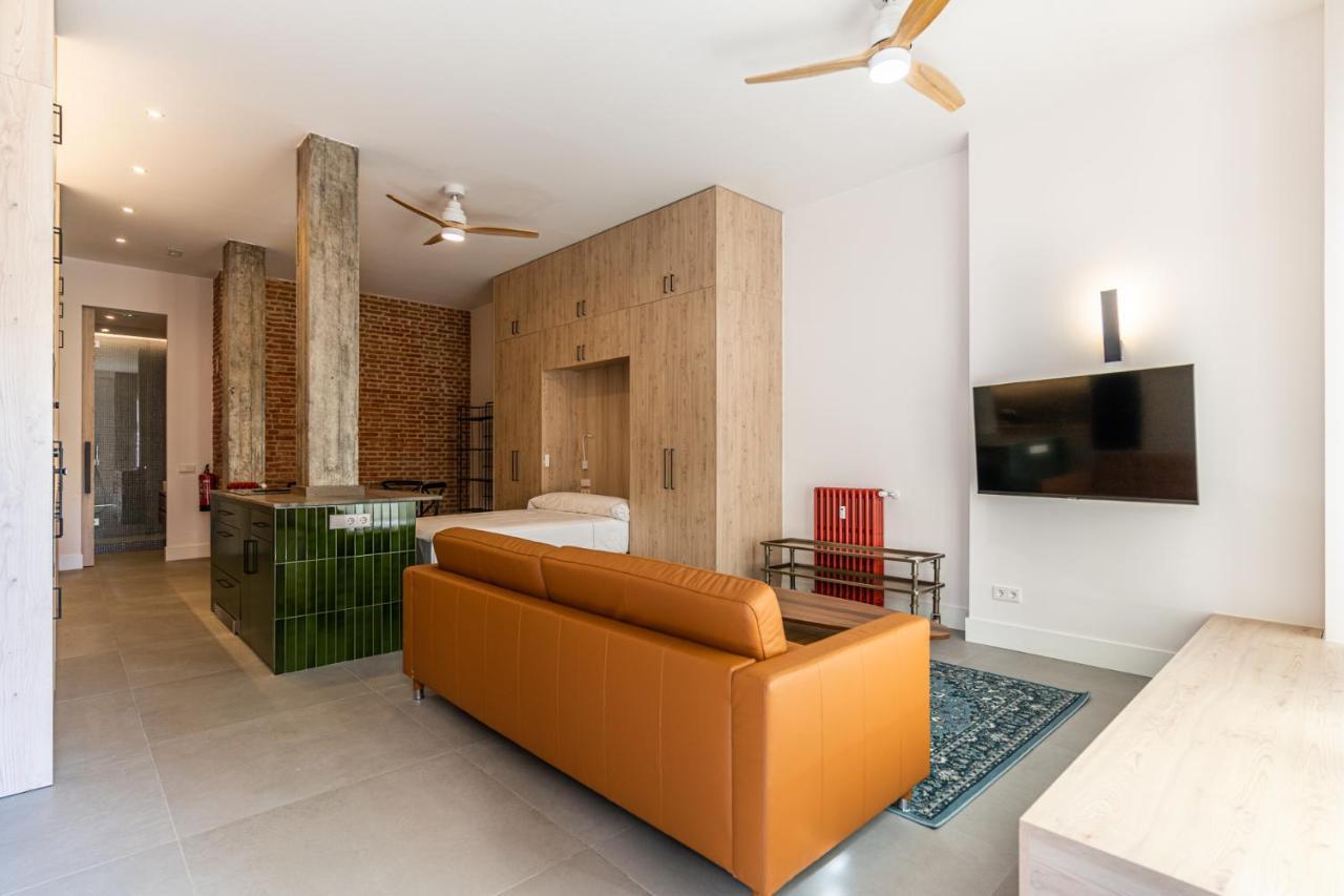 Vr Palace Apartment *