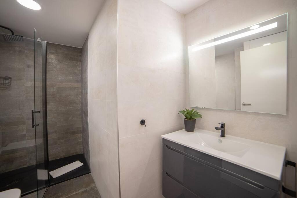 Ifema-airport. 2 Bed. Ac Apartamento *
