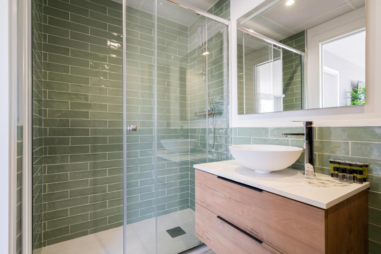 Atico Reformado En Rio Apartment Madrid