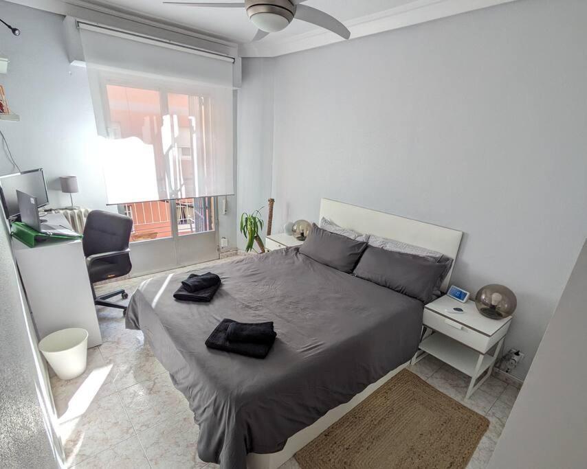 Acogedor Y Parking Apartment *