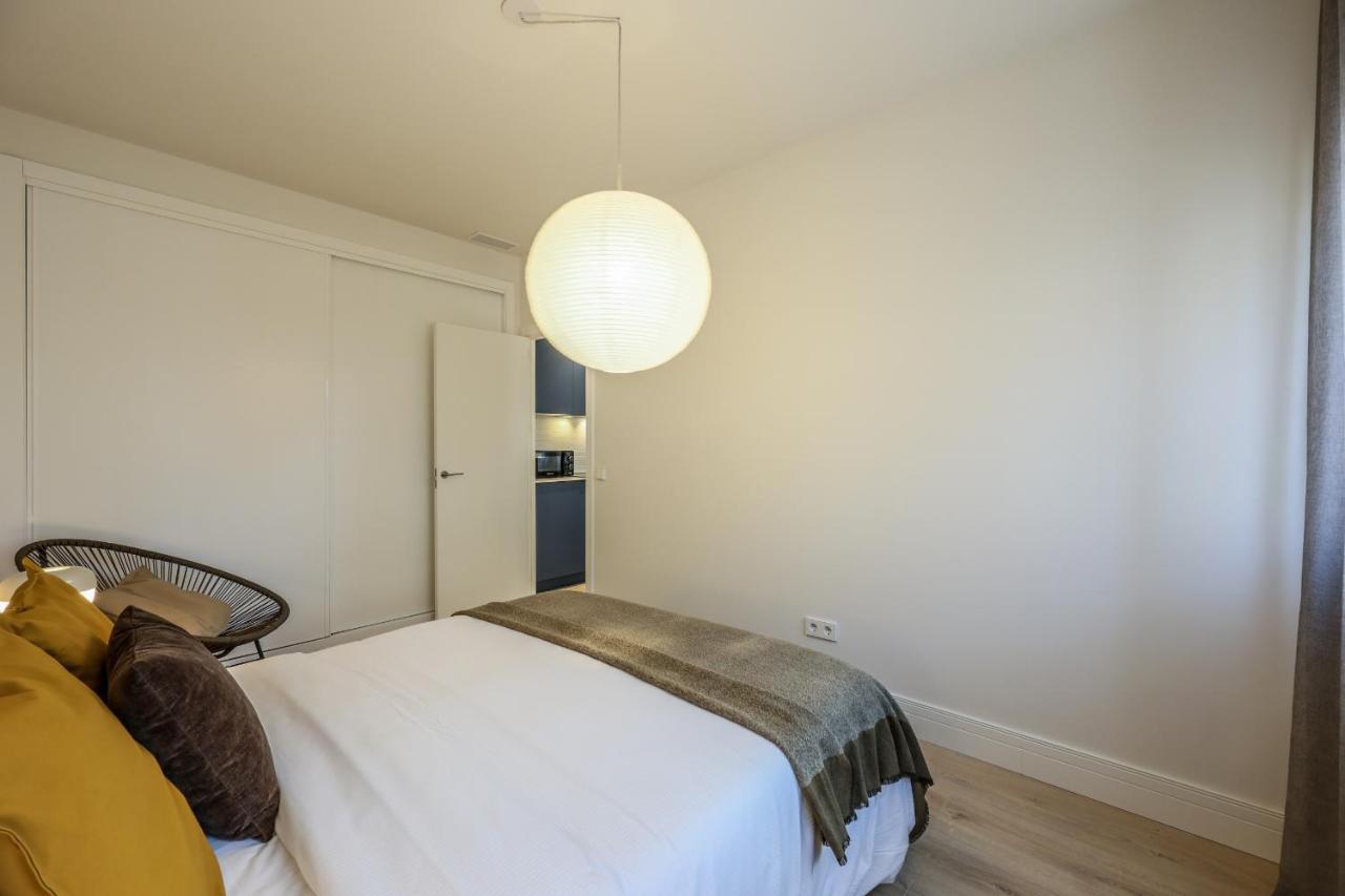 Amazinn Places Palacio Real Apartment *
