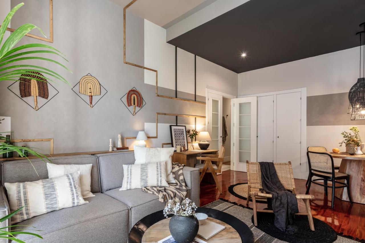 Azreg - 2 Bedroom In Almagro Apartment Madrid
