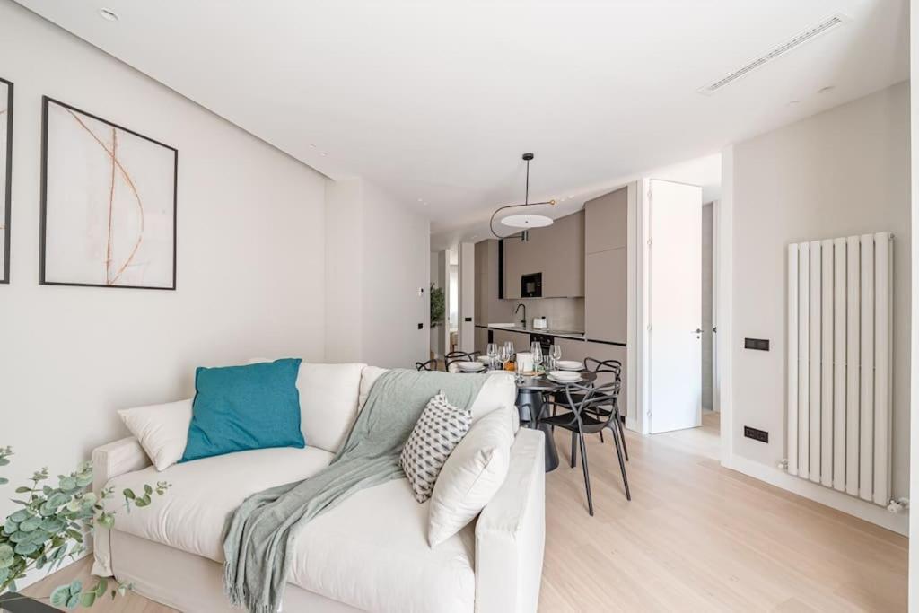 Apartment Modern Centro Ii Renovated 2br 2bh