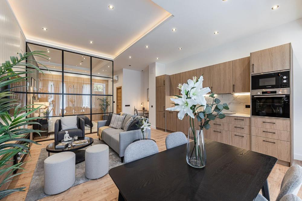 Apartamento Exyca Embajadores *