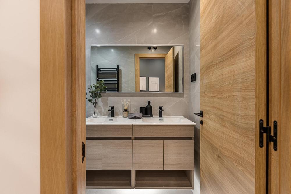 Exyca Embajadores Apartment Madrid