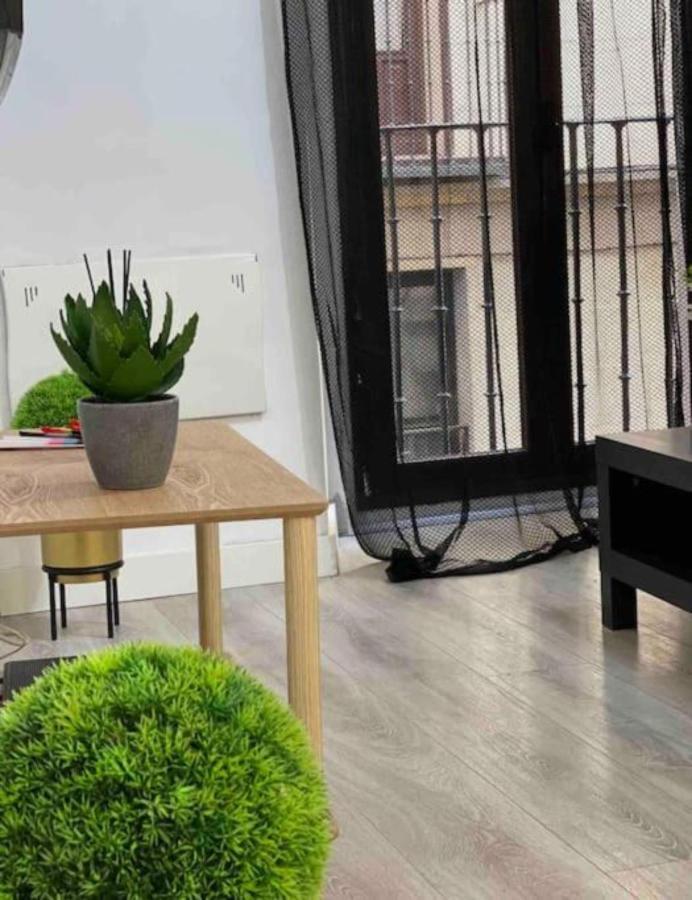 Casa Boss Plaza Mayor Apartment *
