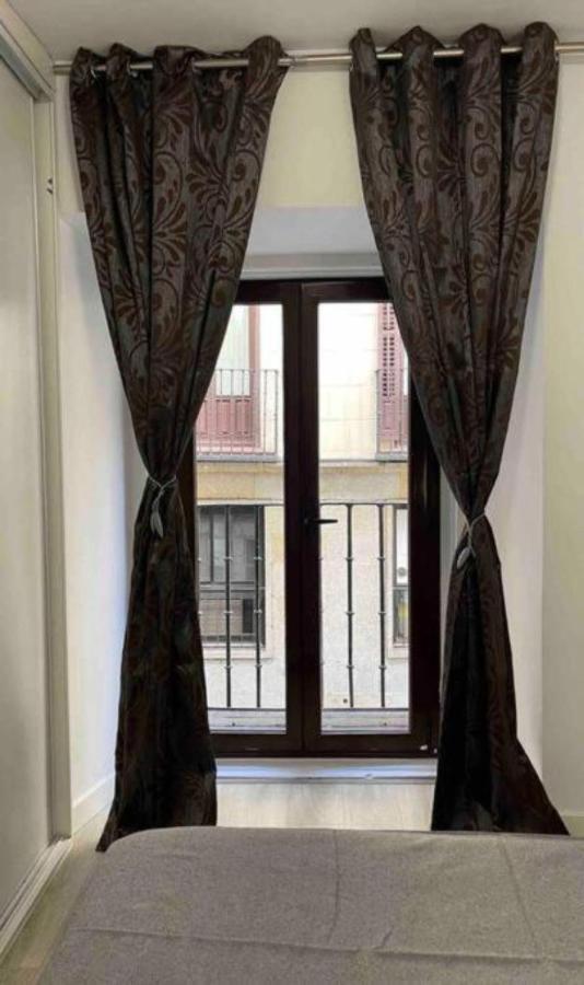 Casa Boss Plaza Mayor Apartment *