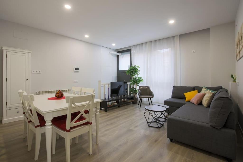 Amplio Apto 2 Hab A 20min De Puerta Del Sol Apartamento *