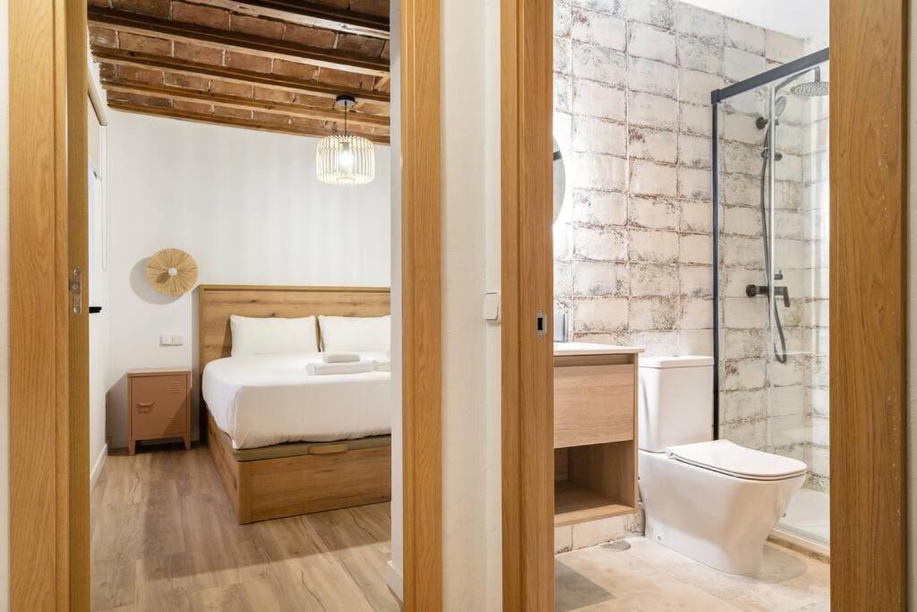 Flat In Lavapies At Street Level S23c Madri