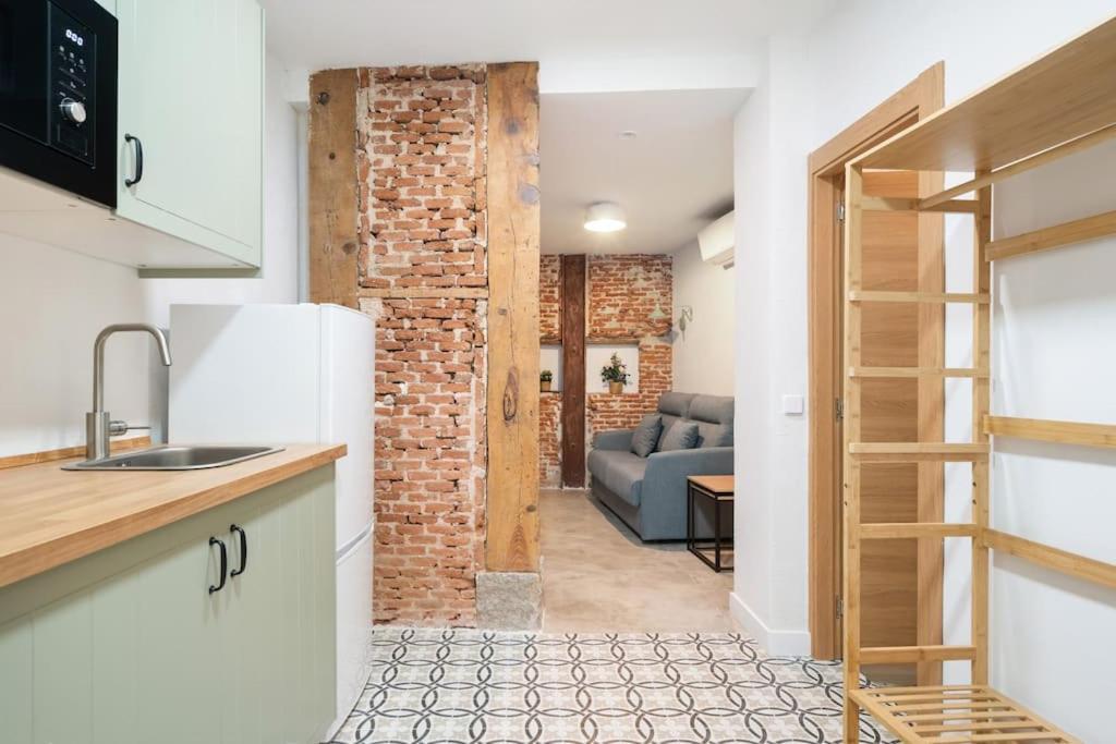 Flat In Lavapies At Street Level S23c