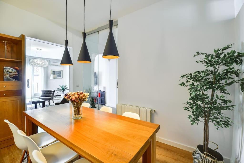 Big Stylish And Modern In Centre Apartamento