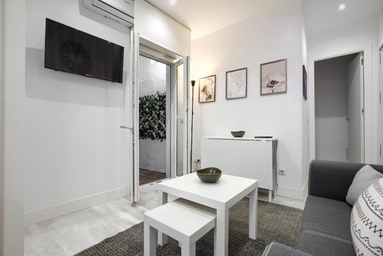 Charming Plaza Del Dos De Mayo Apartment *