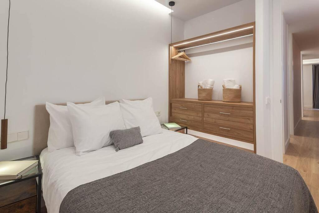 Chamberi Iii Calle Cardenal Cisneros 3br 3bh Apartment