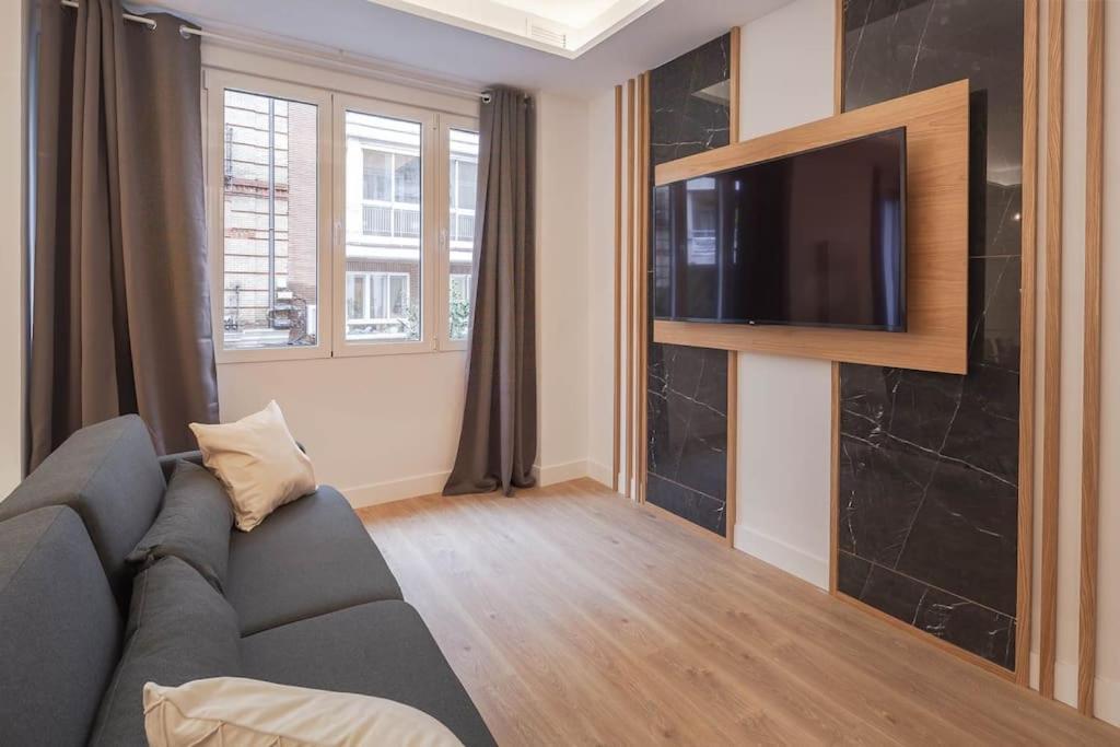 Apartment Chamberi Iii Calle Cardenal Cisneros 3br 3bh Madrid