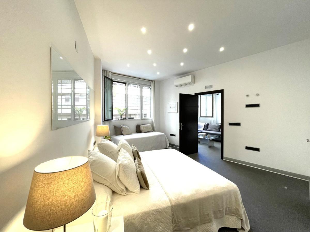 Apartment Impecable, Nuevo, Comodo, Frente Al Metro Colombia