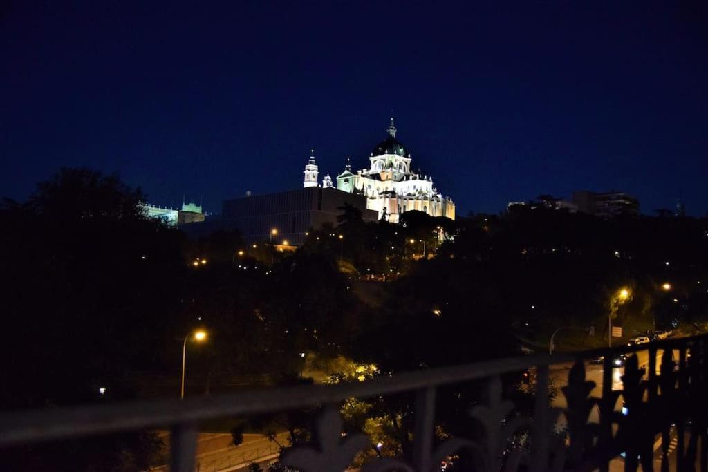 Increibles Vistas.parkingopcional. Palacio/catedra Apartment