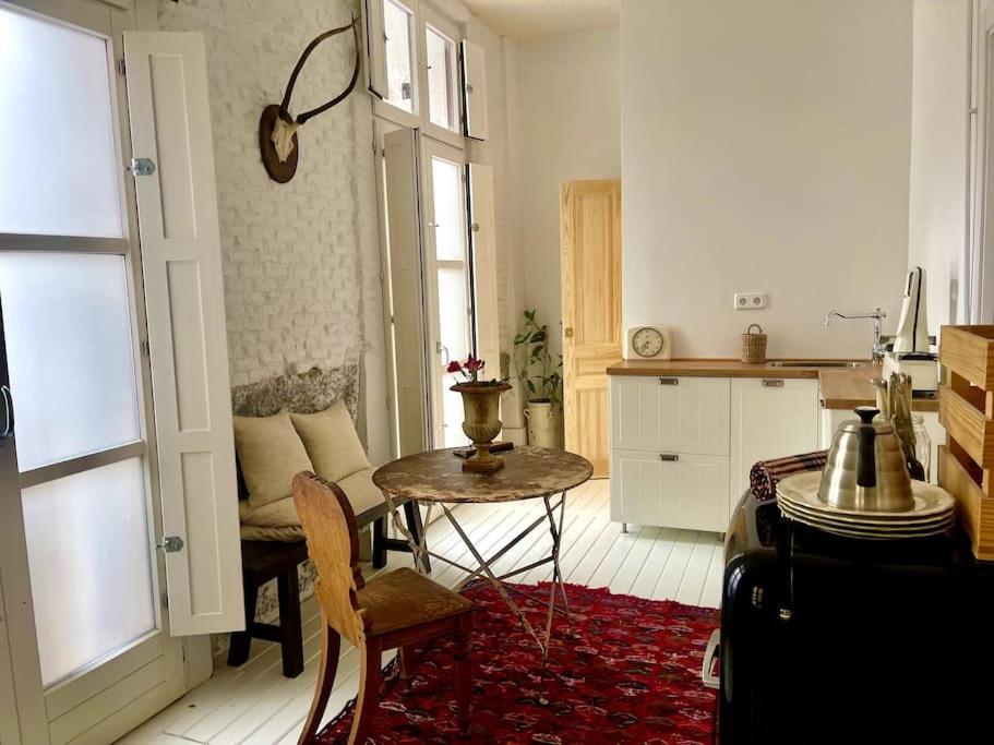 Apartment Once Upon A Time In La Latina Madrid