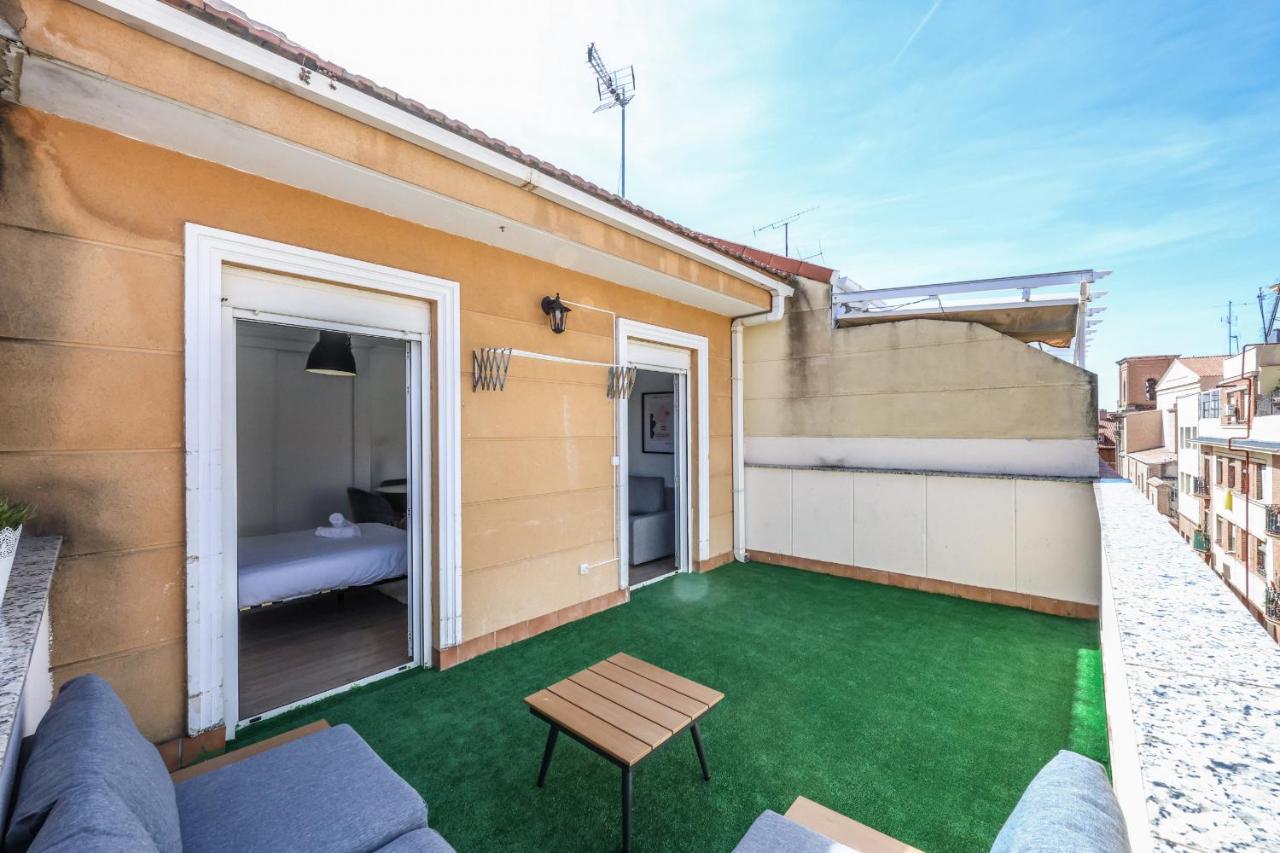 Atico Reformado Con Terraza En Lavapies Apartamento Madri