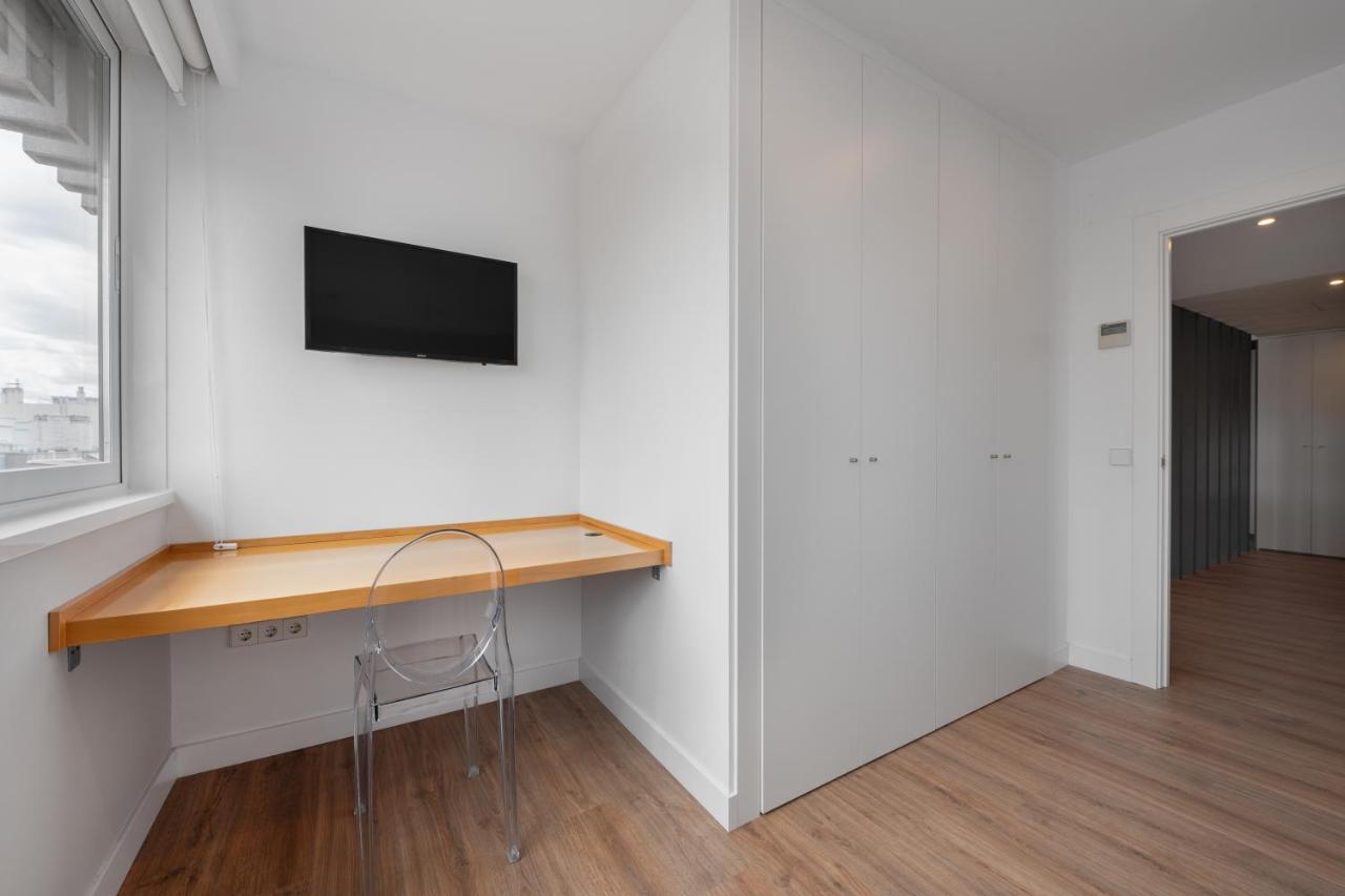 Apartment 2 Bedroom 2 Bathroom Furnished - Salamanca - Bright & Stylish - Mintystay