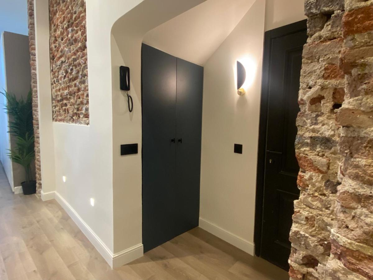Calle Alcala Apartment *