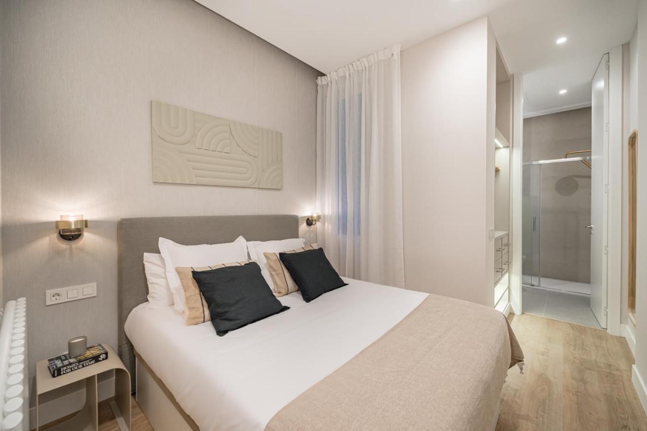 Lalatina Iv Calle Conde De Romanones 4br 4bh Apartment *
