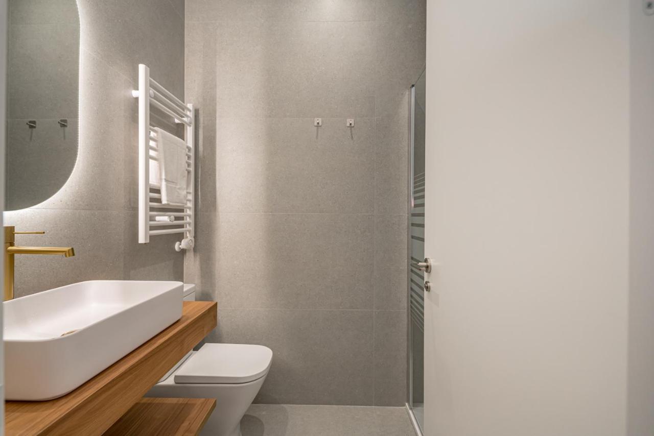 Lalatina Iv Calle Conde De Romanones 4br 4bh Apartamento