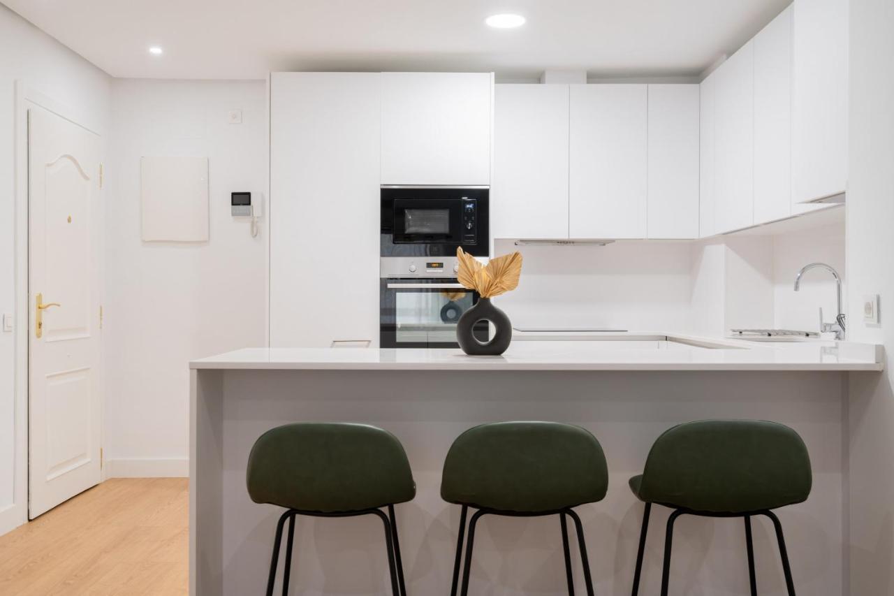 Apartamento De Lujo En La Plaza Pedro Zerolo Al Lado De Gran Via Apartment Madrid