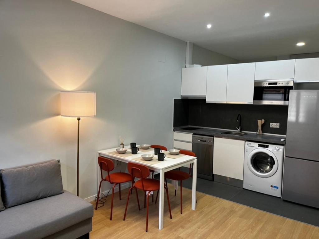 Exyca Plaza Castilla Apartment