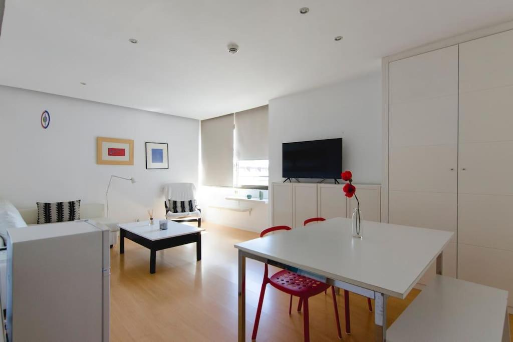 Beautiful Flat A Stone's Throw From The Retiro-vill Apartment *
