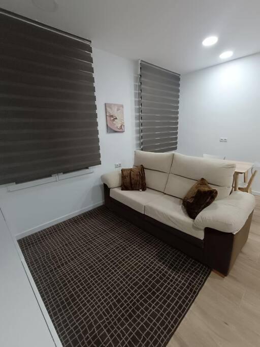 Encantador Apartamento Completo Con Dos * Madri